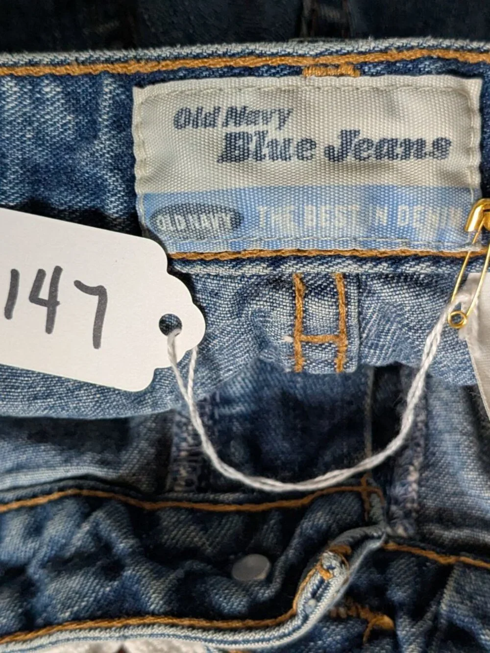 Old Navy Blue Jean Shorts Size 8 Mid Rise Denim Cuffed Summer Casual